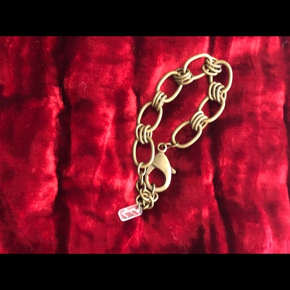 Grayling Bracelet - Picture 8 of 13